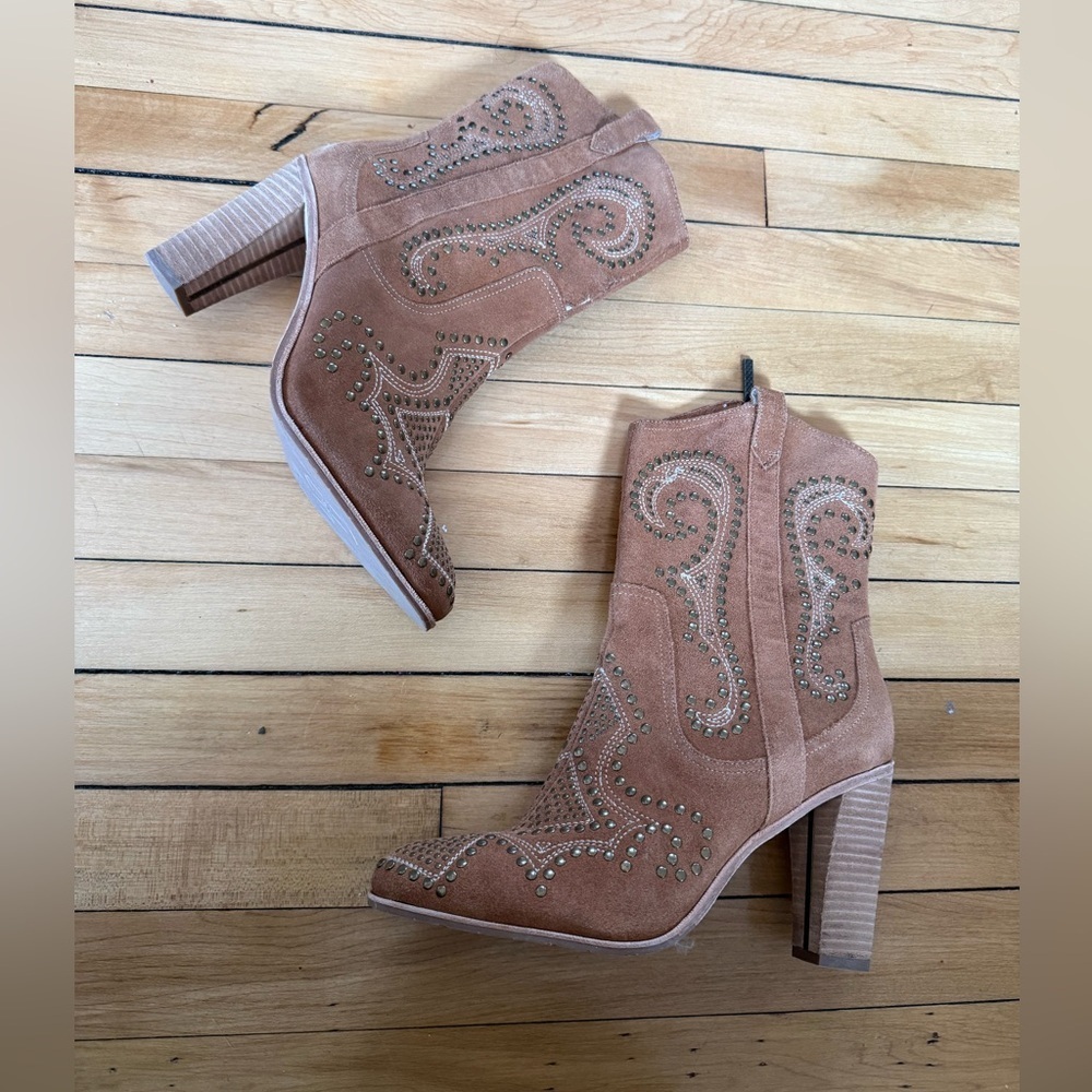 Donald J Pliner Olivia Saddle Color Suede cow girl Boots western festival fair